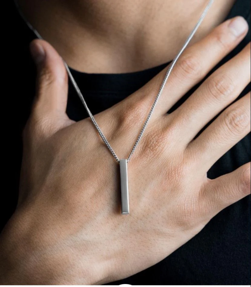 customized-name-engraved-necklace